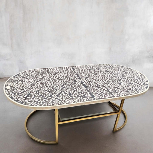 B&W Oval Dining Table - ipse ipsa ipsum