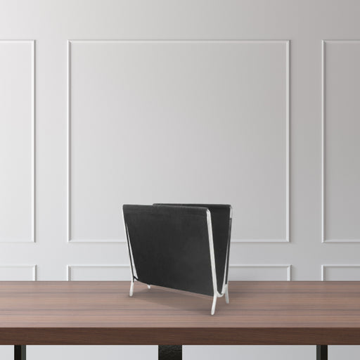 Hide Magazine Folder - ipse ipsa ipsum
